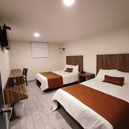 Hotel Plaza Morelos Толука-де-Лердо Экстерьер фото