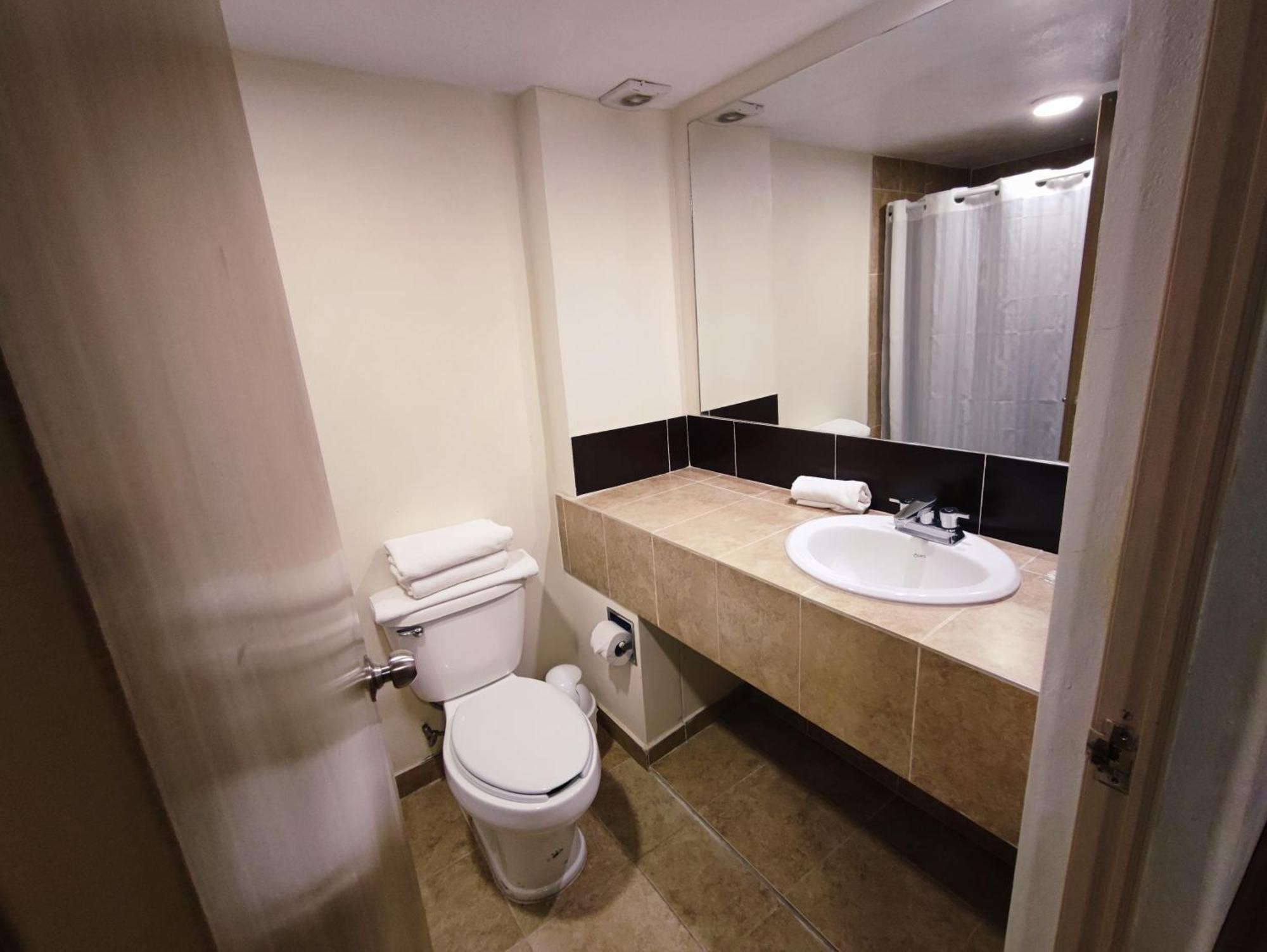 Hotel Plaza Morelos Толука-де-Лердо Экстерьер фото