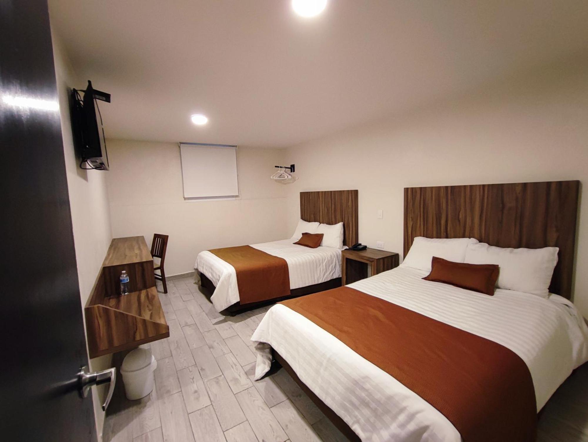 Hotel Plaza Morelos Толука-де-Лердо Экстерьер фото