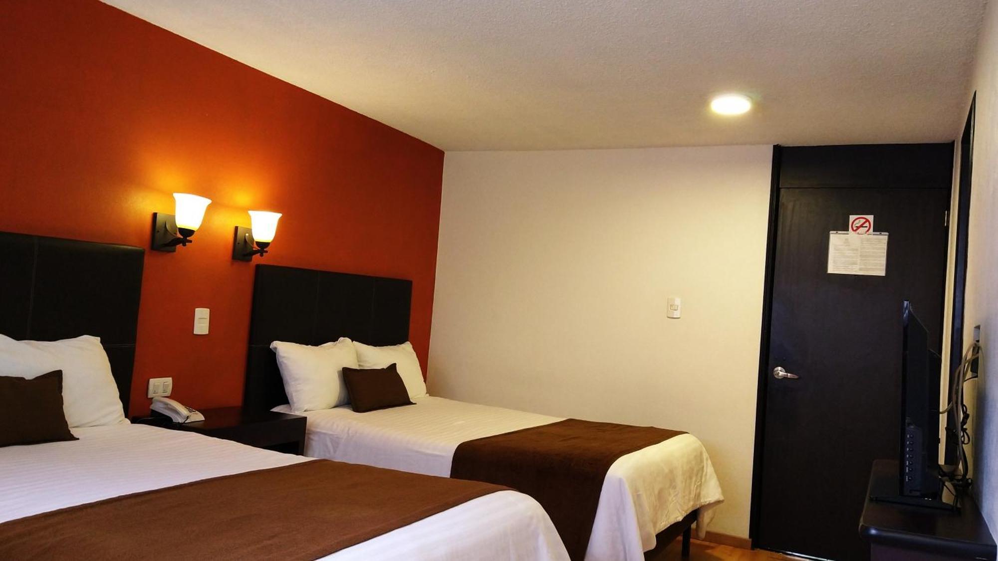 Hotel Plaza Morelos Толука-де-Лердо Экстерьер фото