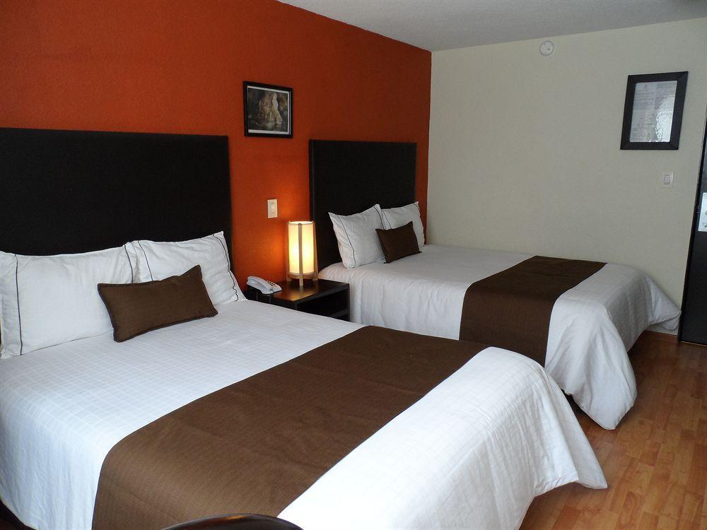 Hotel Plaza Morelos Толука-де-Лердо Экстерьер фото
